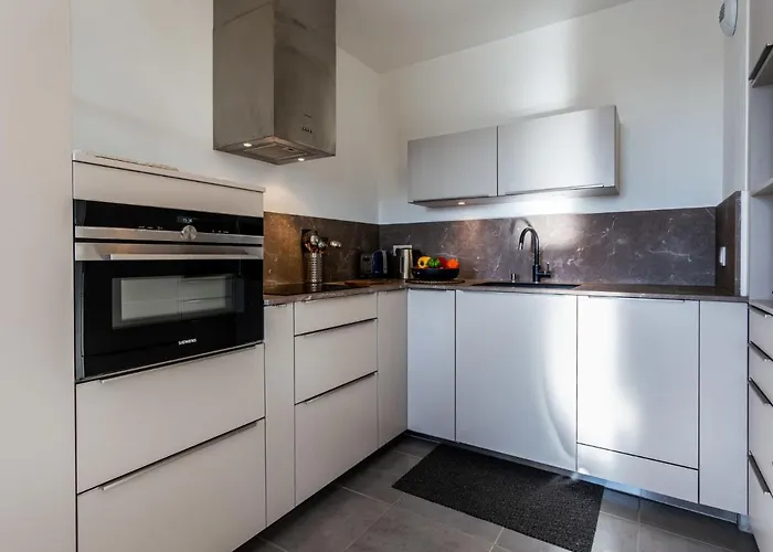 Les Arts-2 By Interhome