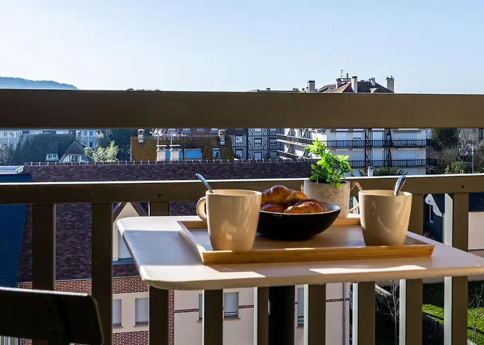 Apartment Les Arts-2 By Interhome Deauville