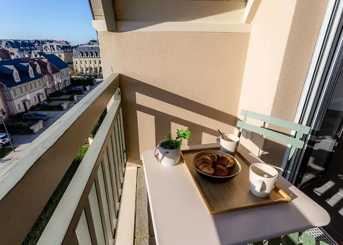 Apartment Les Arts-2 By Interhome *