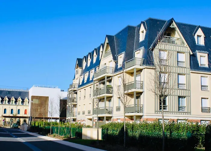 Les Arts-2 By Interhome * Deauville